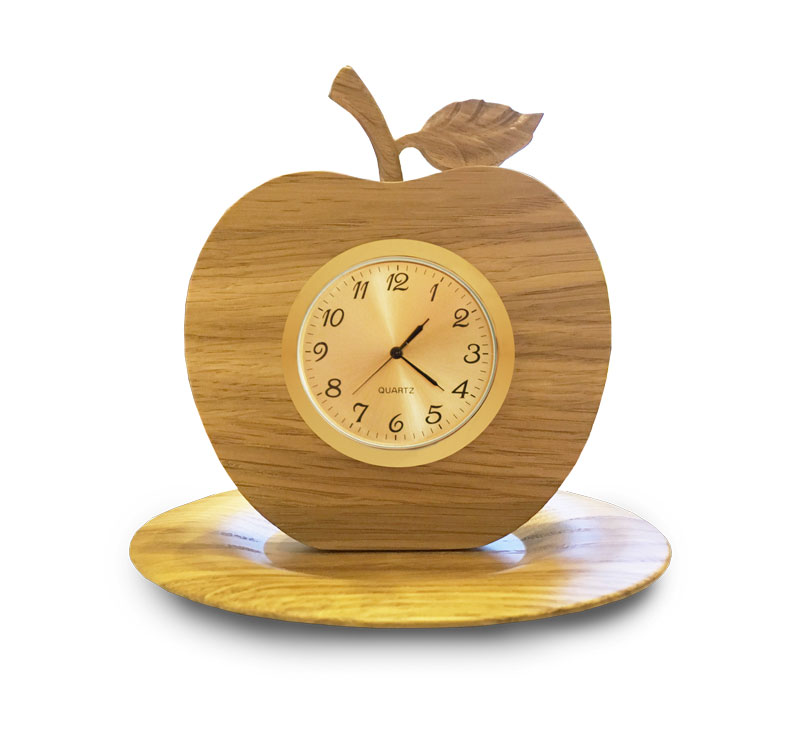 Часы настольные подставка. Часы настольные. Часы деревянные настольные. Настольные часы из дерева. Необычные настольные часы.